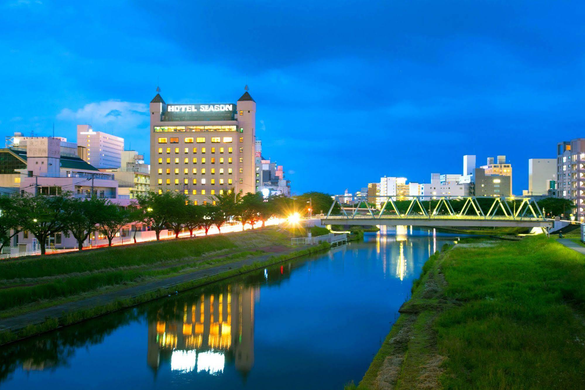 Mito Hotel Season Екстер'єр фото