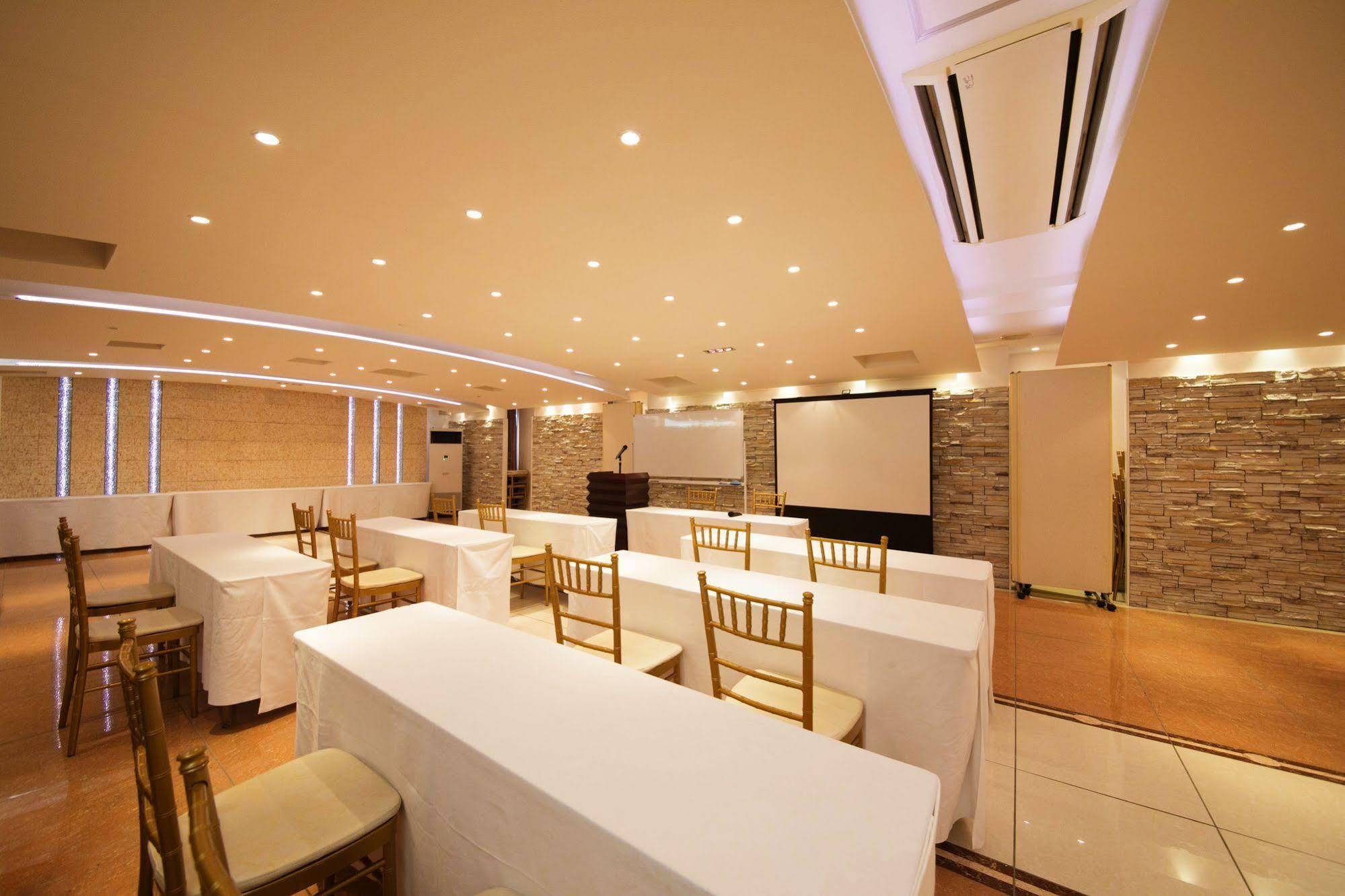 Mito Hotel Season Екстер'єр фото