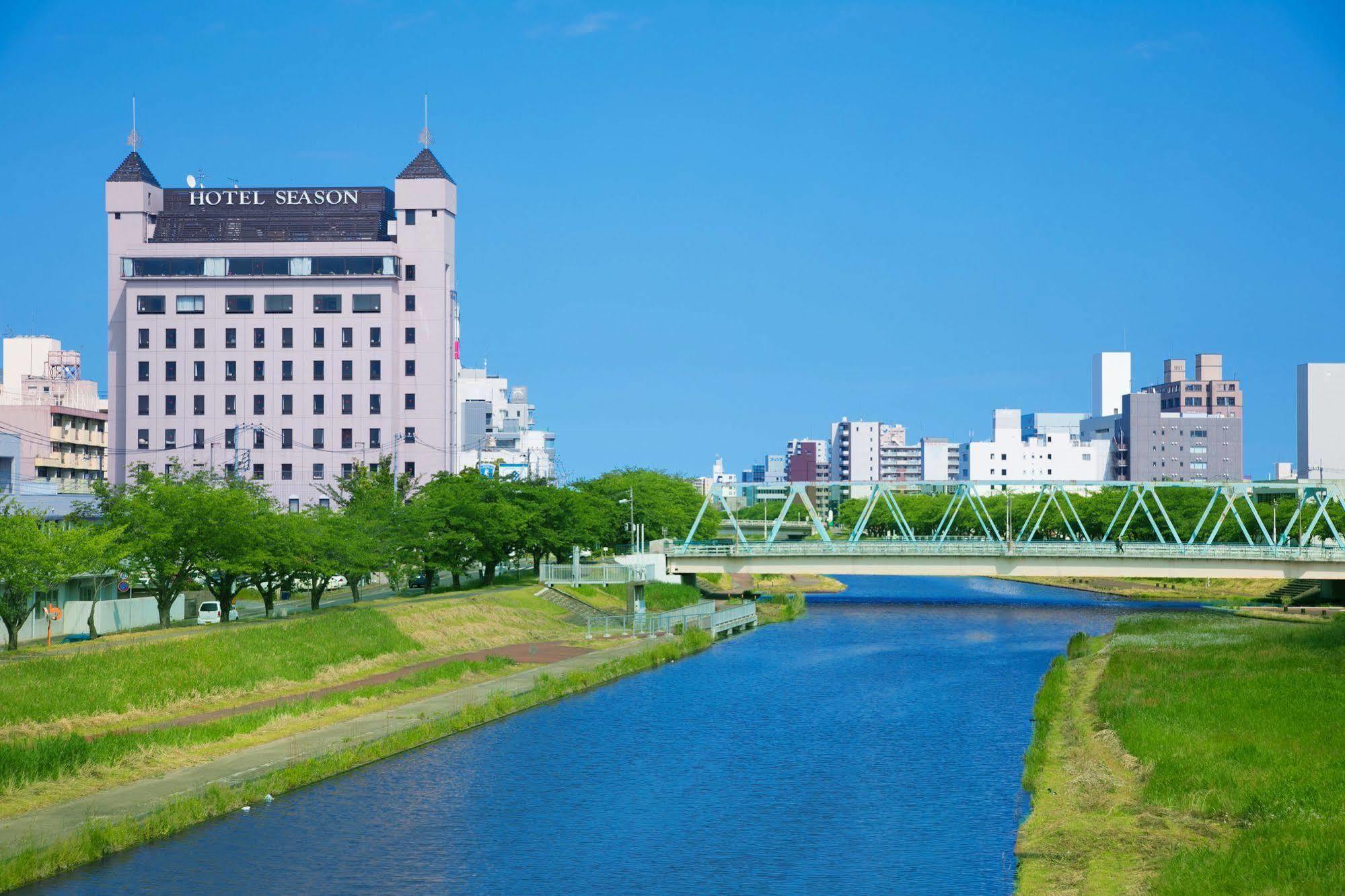 Mito Hotel Season Екстер'єр фото
